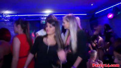 Euro Cocksucking Amateurs On The Dancefloor - hclips.com