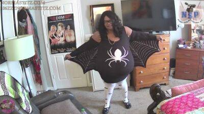 Hot Black Maid Does Some Webcam Black And Ebony - hclips.com