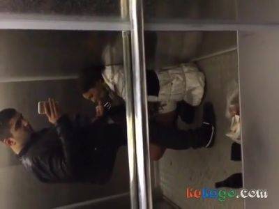Elevator Amateur Blowjob - hclips.com