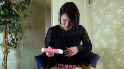 Short Hair Japanese Amateur Plays With Cock POV - drtuber.com - Japan