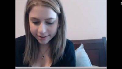 Big Boob Amateur Teen Playing On Her Webcam - hclips.com