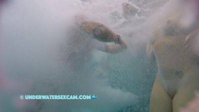 She Disappears In The Underwater Turbulence But Our Hidden Camera Catches Everything - hclips.com