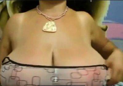Sweet fat big nippled mature black tits striped on webcam - drtuber.com
