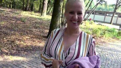 German amateur GF public fucked outdoor - drtuber.com - Germany