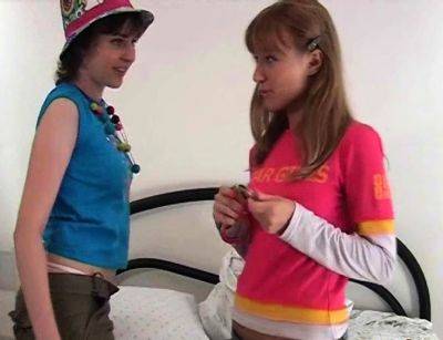 An amateur lesbian chicks teen is in the mood to be wicked - drtuber.com